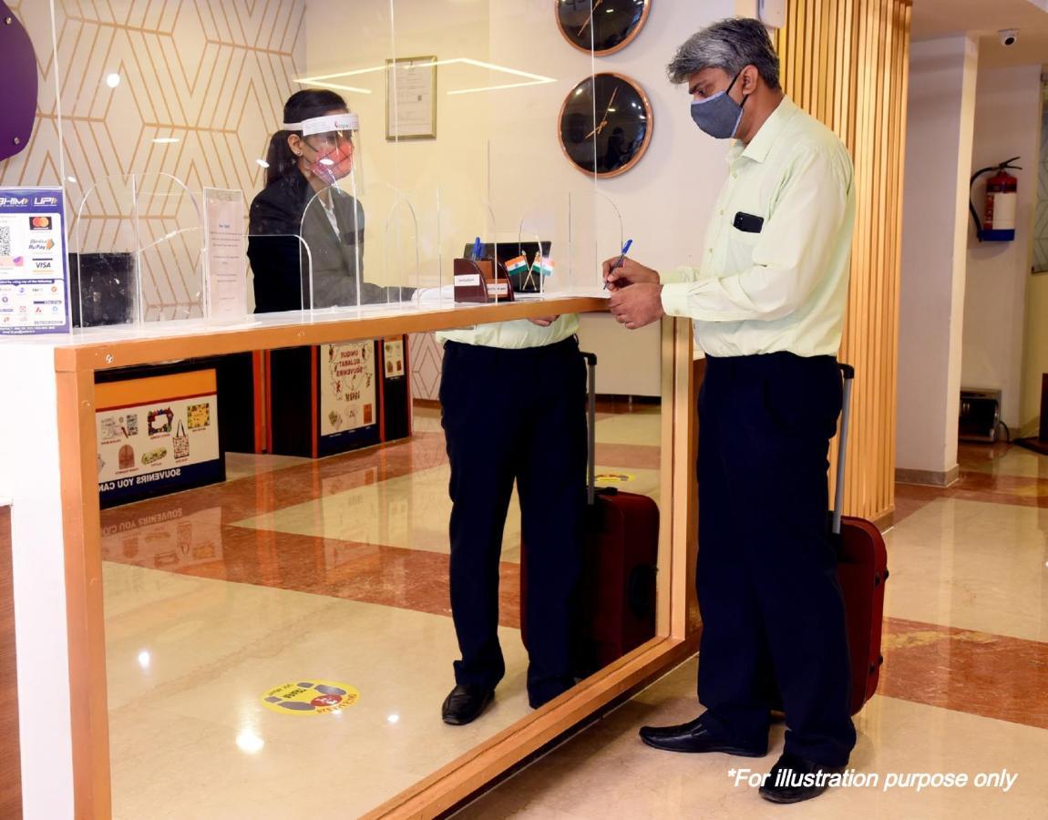 Hotel Riva International Goregaon- Near Nesco Mumbai Kültér fotó