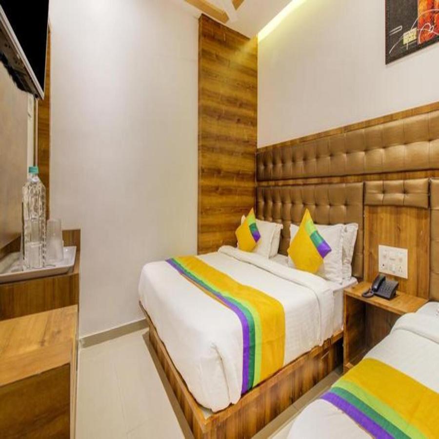 Hotel Riva International Goregaon- Near Nesco Mumbai Kültér fotó