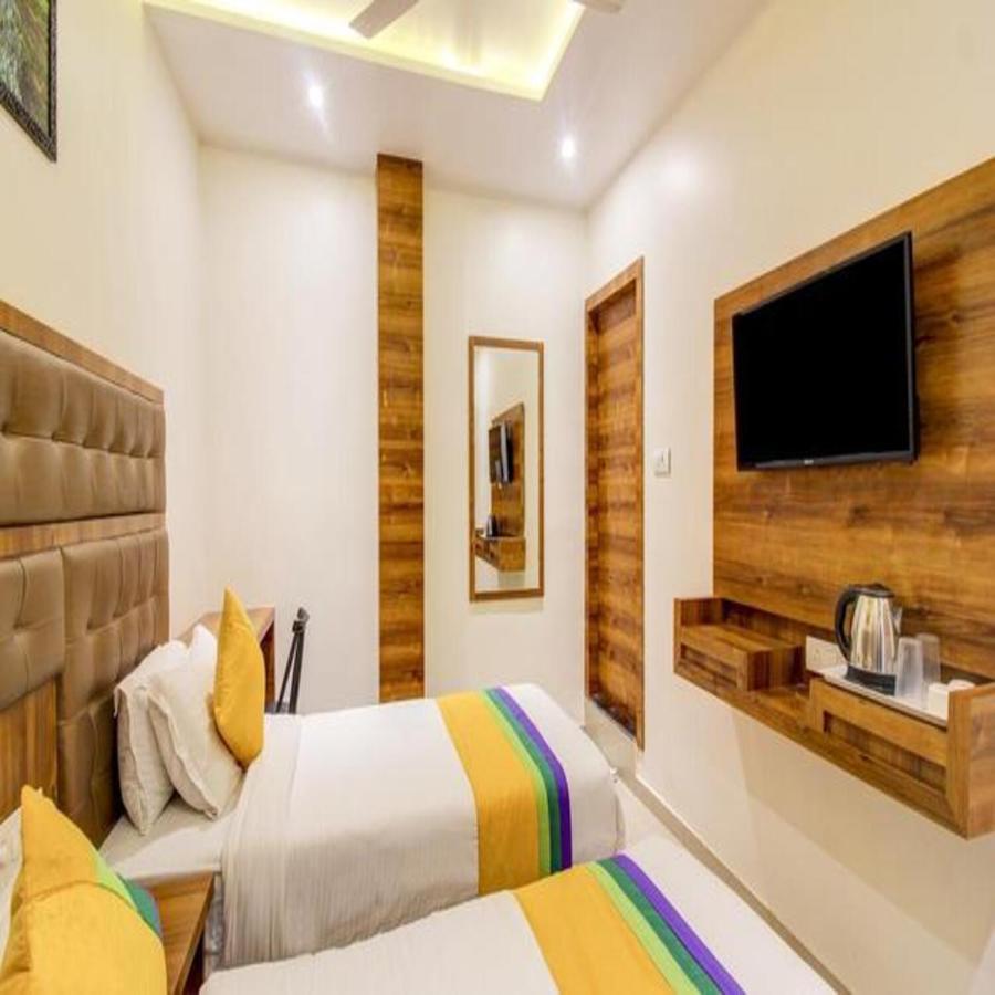 Hotel Riva International Goregaon- Near Nesco Mumbai Kültér fotó