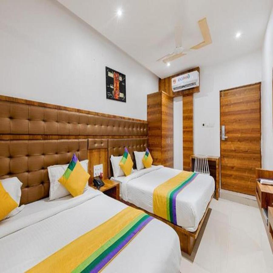 Hotel Riva International Goregaon- Near Nesco Mumbai Kültér fotó