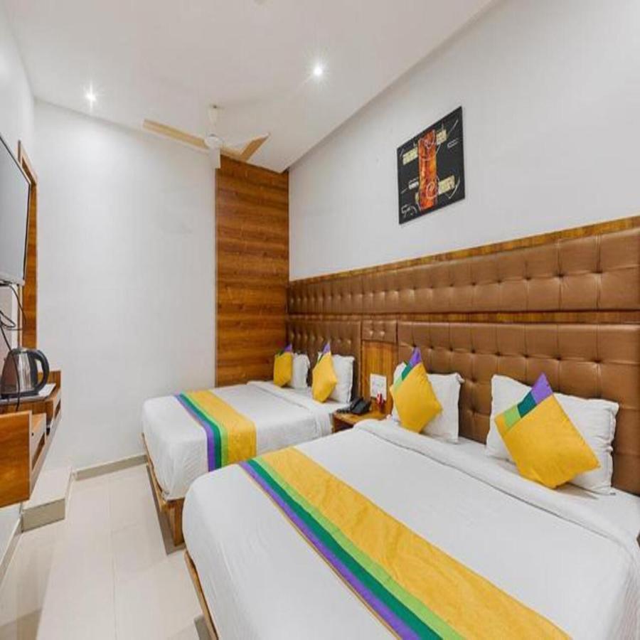 Hotel Riva International Goregaon- Near Nesco Mumbai Kültér fotó