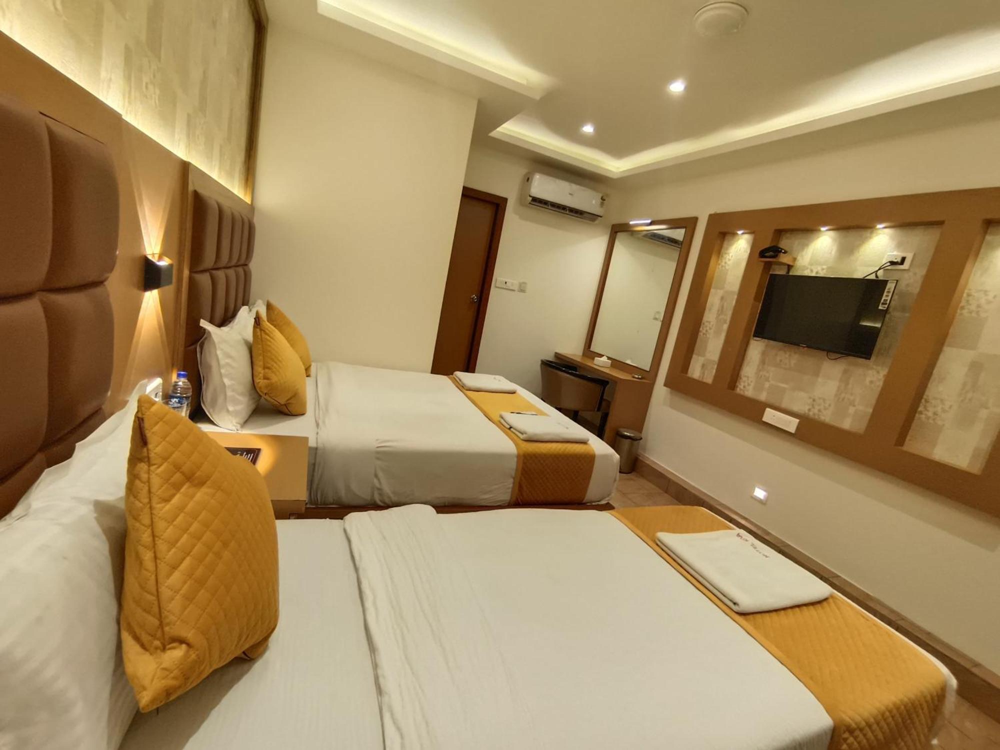 Hotel Riva International Goregaon- Near Nesco Mumbai Kültér fotó